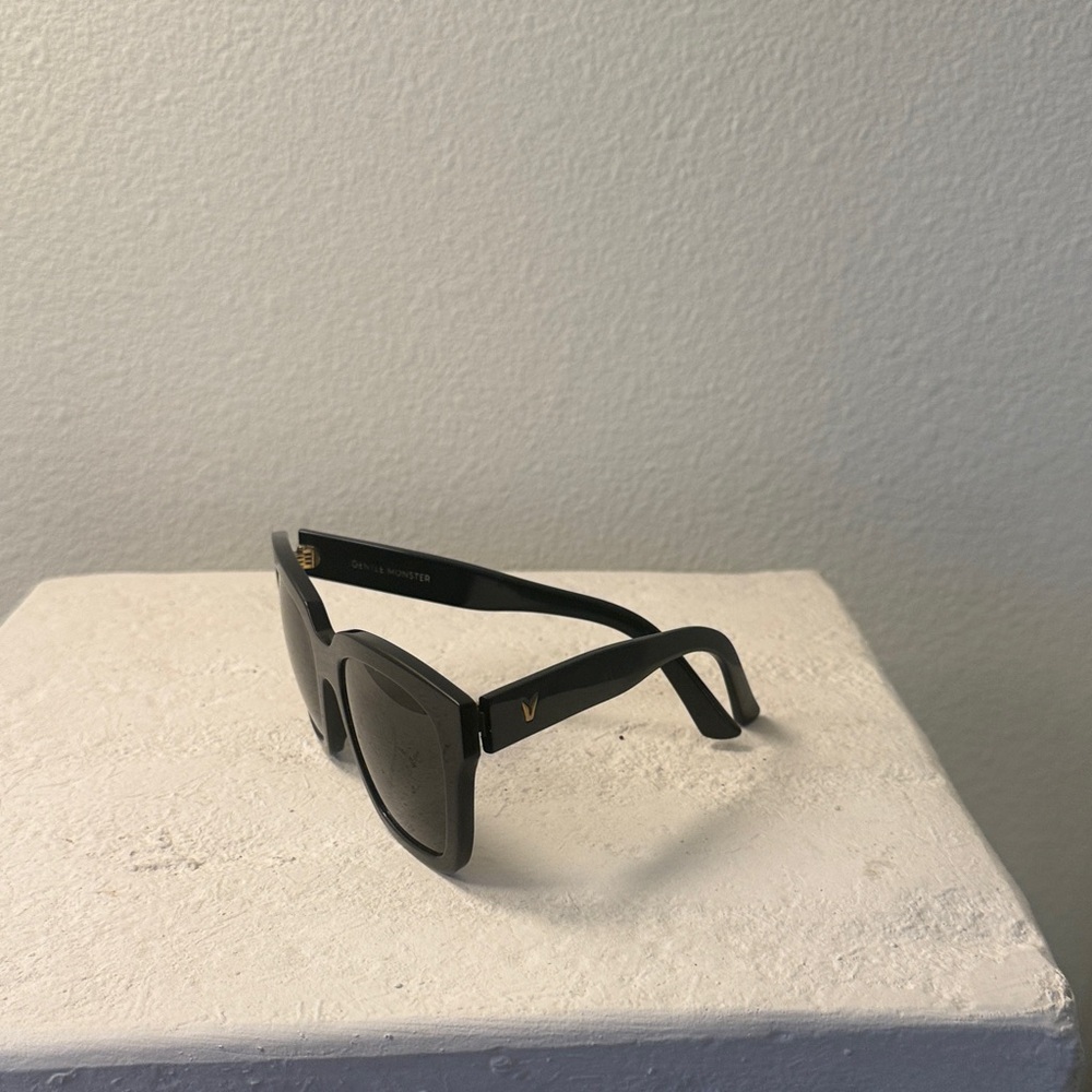 GENTLE MONSTER | The Dreamer black sunglasses